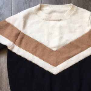 Women’s Sweater (S)